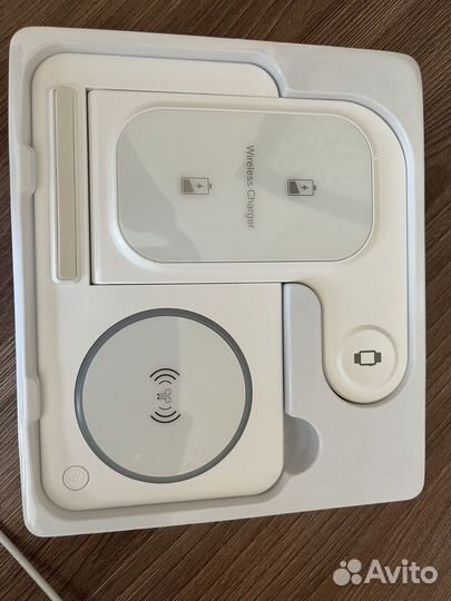 Беспроводная зарядка 3в1