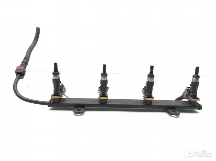 Топливная рампа Mitsubishi Outlander 2.4 I 2011