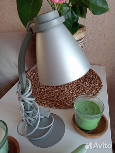 Лампа настольная