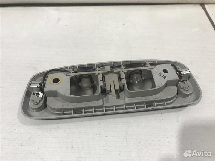 Плафон салонный Suzuki Grand Vitara