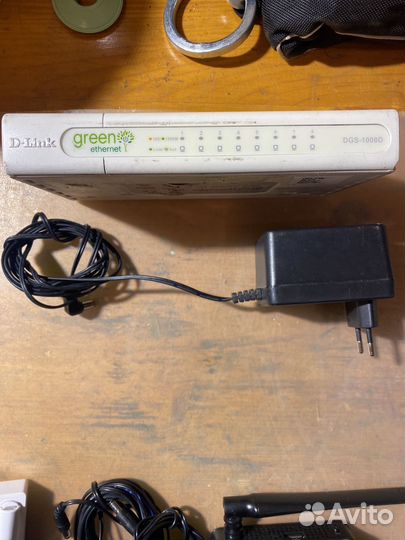 Коммутатор Tenda 24 порта switch без poe