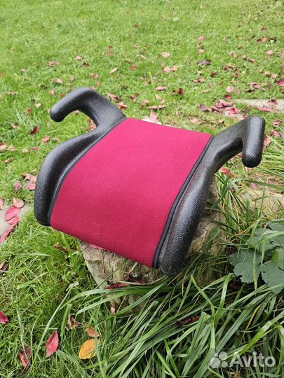 Детский автомобильный бустер