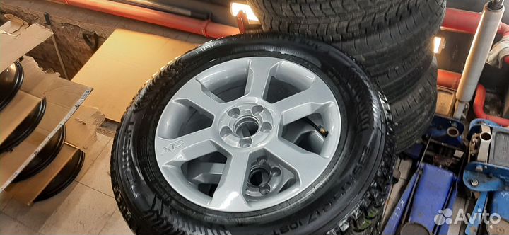 Nokian Tyres Hakkapeliitta 8 SUV 215/60 R17 90Y