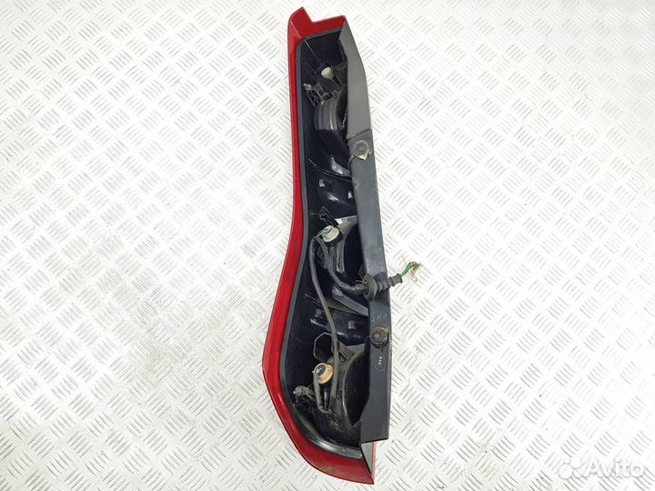 Фонарь задний правый Nissan X-trail