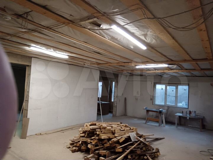 Дом 245 м² на участке 6 сот.