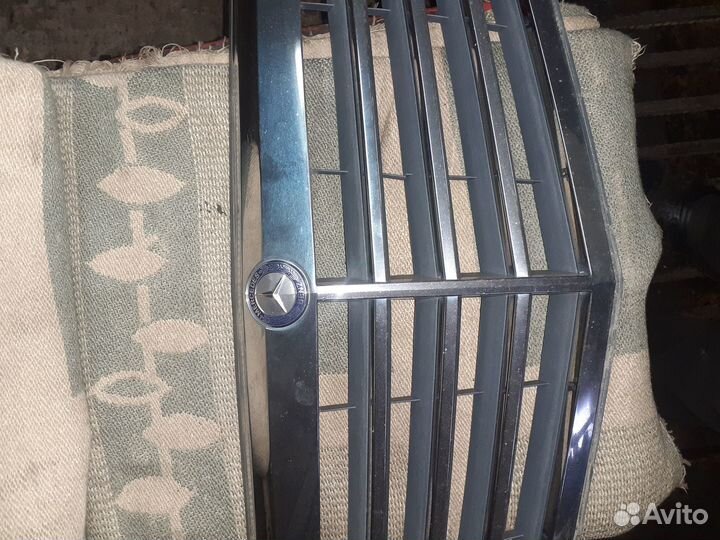 Решетка радиатора mercedes w204 amg