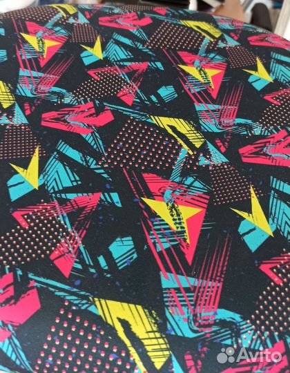 Компьютерное кресло для школьника CH-299 геометрия