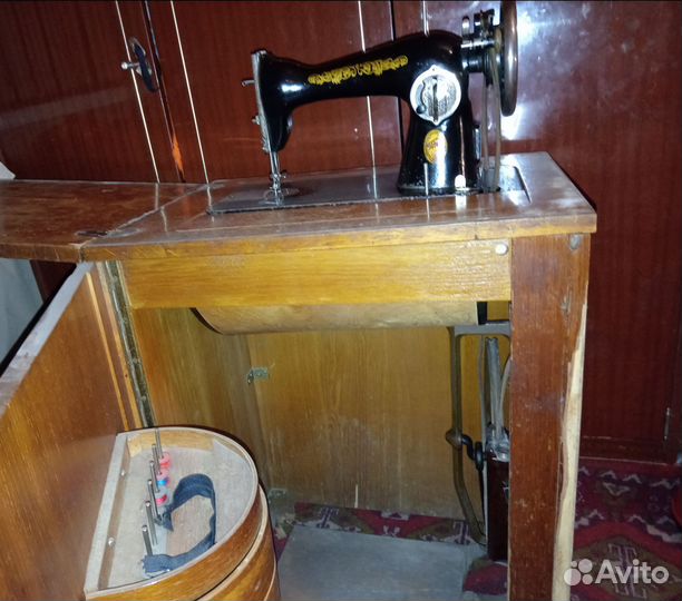 Швейная машина подольск ножная