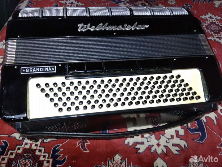 Баян Weltmeister