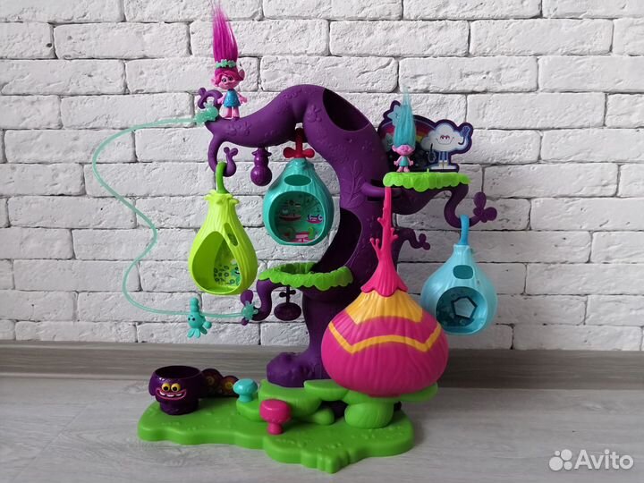 Волшебное дерево троллей