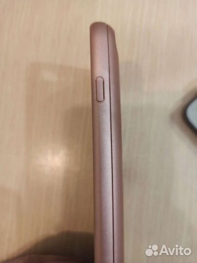 Чехол зарядка на iPhone 8+, iPhone 7