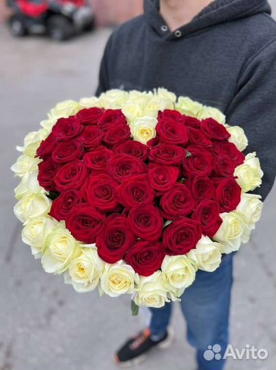 Букет из роз в виде сердца. Розы с доставкой