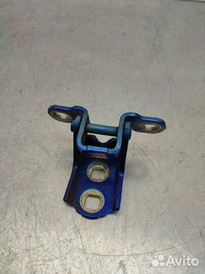 Петля двери задняя правая Renault Megane 2 седан