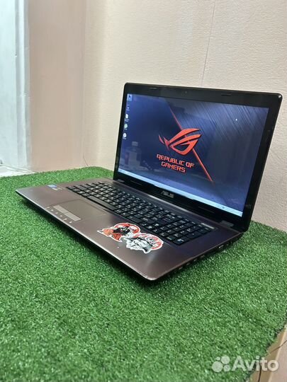 Игровой гигант Asus 17,3