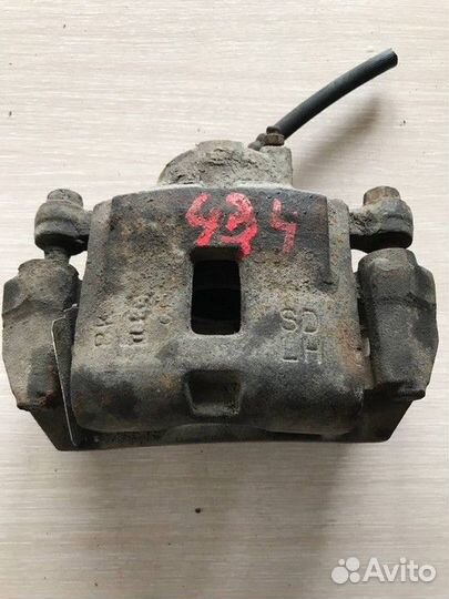 Суппорт передний левый Kia Spectra