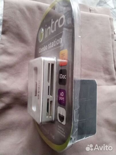 Картридер-комбозарядная станция Intro