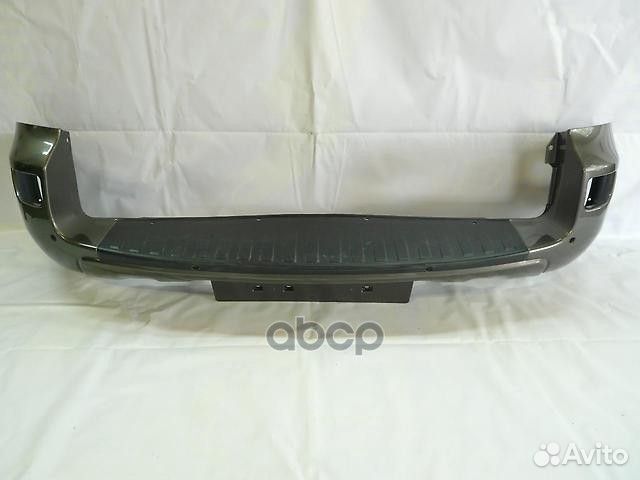 Бампер задний 5215042910 toyota