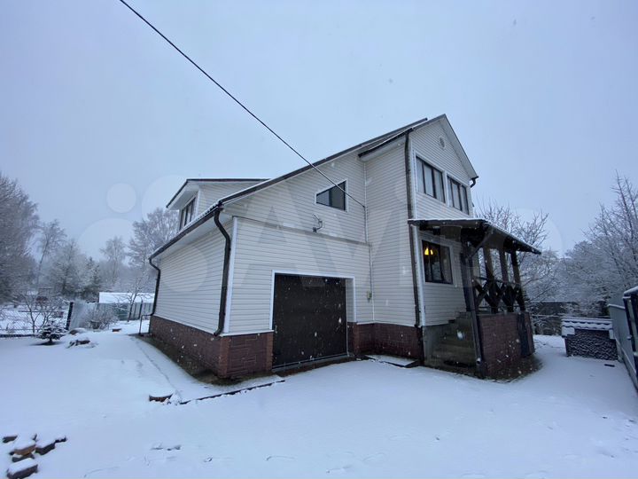 Дом 214 м² на участке 12 сот.