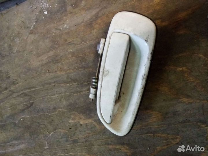 Ручка двери на калдину