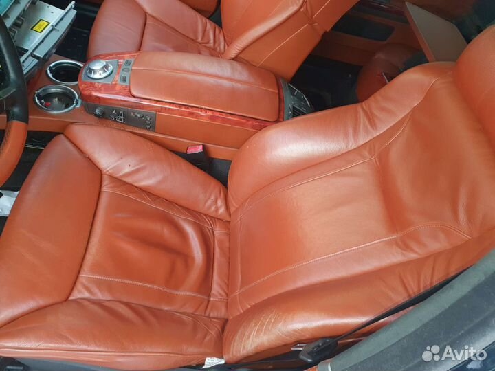 Кожаный салон