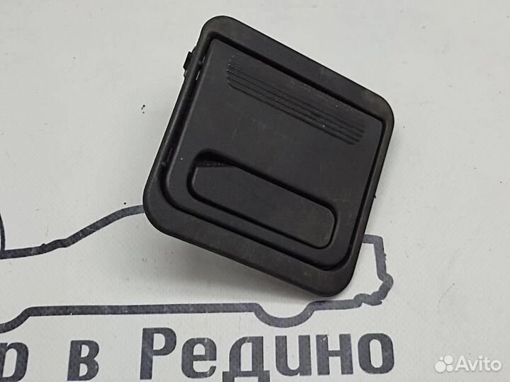 Ручка пола багажника w210 E-class 111.957 10.20