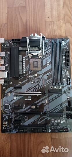 Материнская плата z390