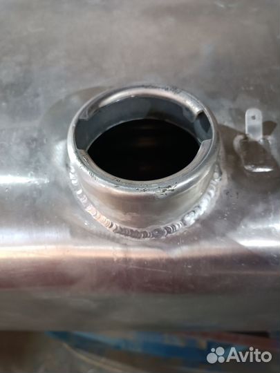 Топливный бак алюминиевый на грузовик