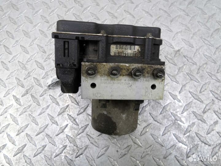 Блок управления тормозами/насос ABS Mercedes-Benz