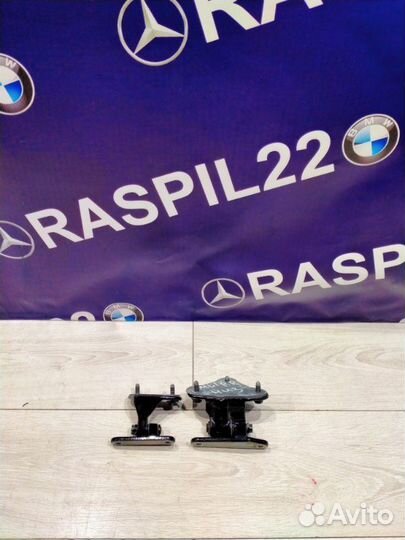 Петля двери задняя правая Mercedes-Benz Ml 164