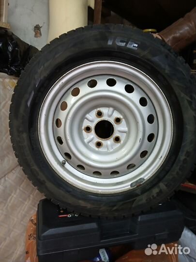 Formula Winter 205/65 R16