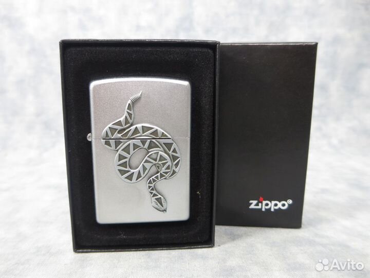 Zippo. Serpent /Скользящая змея. 05 г. Редкая. NEW