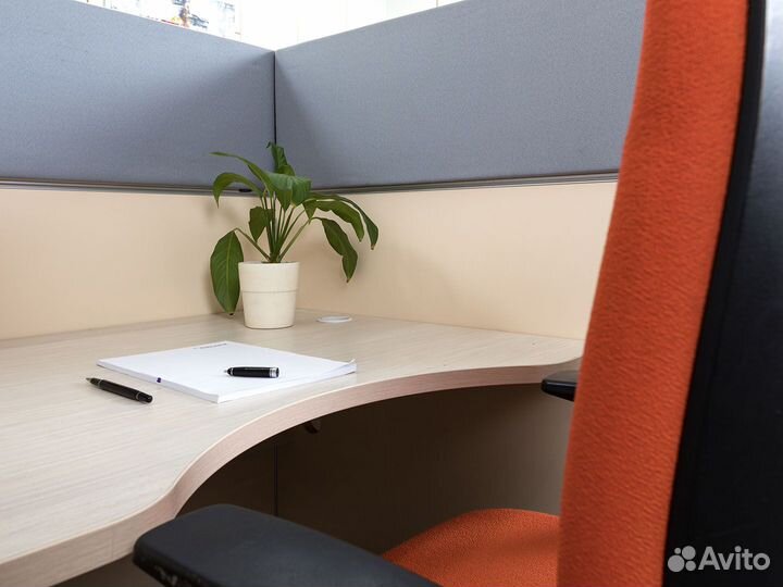 Стол прямой.Офисная мебель