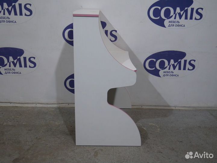 Стойка ресепшн