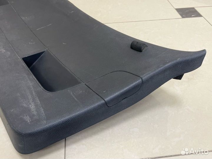 Обшивка двери багажника Volkswagen Golf 1K5 BSE