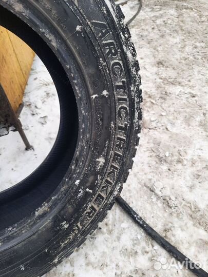 Maxxis ArcticTrekker NS3 215/70 R16 100T