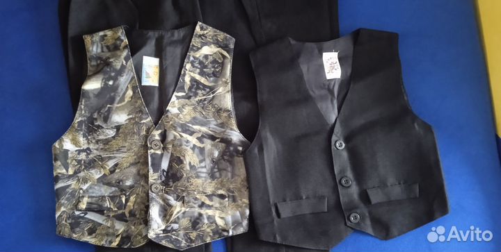 Новые костюмы тройка для мальчика