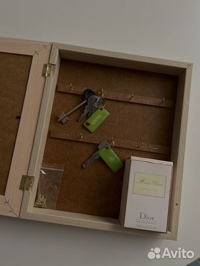 Ключница настенная из дерева