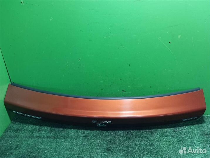 Накладка крышки багажника Dodge Caliber PM 2008