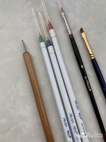 Кисти для маникюра