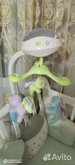 Мобиль на кроватку с проектором