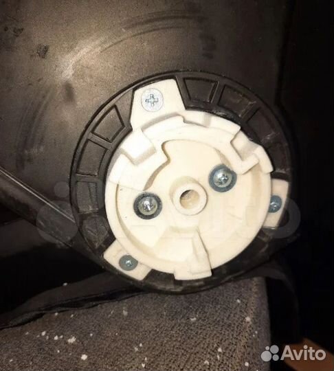 Шарнир ручки автолюльки Doona, Foo Foo, Darex