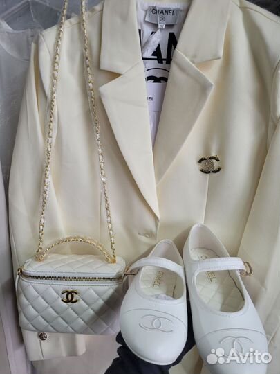 Женский шикарный пиджак Chanel