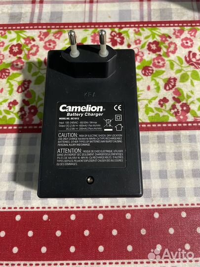 Зарядное устройство camelion