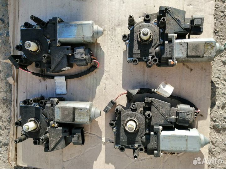 Моторчик Стеклоподъемников на Ауди А8/S8 D2