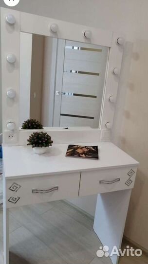 Гримерное зеркало