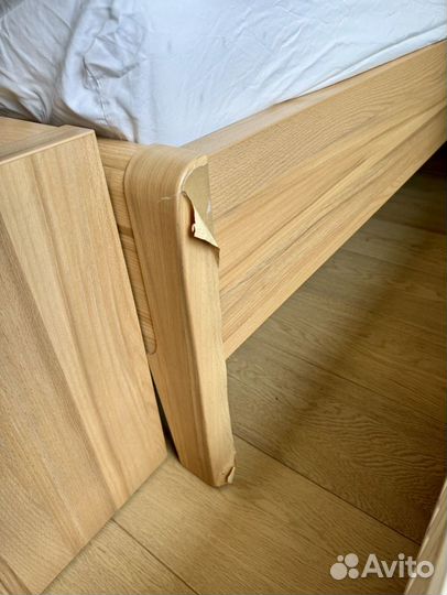 Кровать двухспальная с матрасом бу