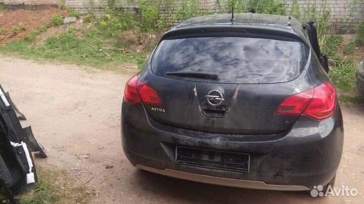 Opel astra j разбор 2013г 1.4t