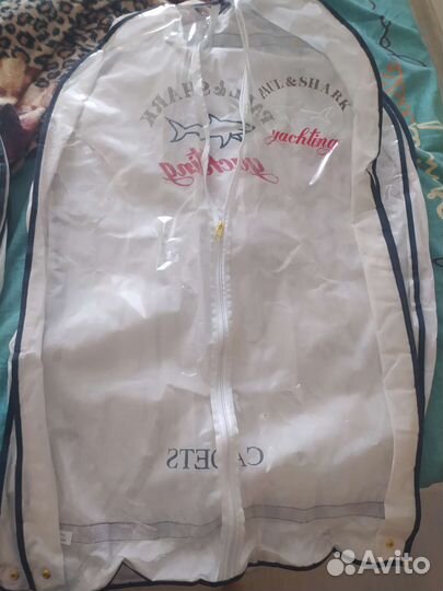Фирменные чехлы для одежды