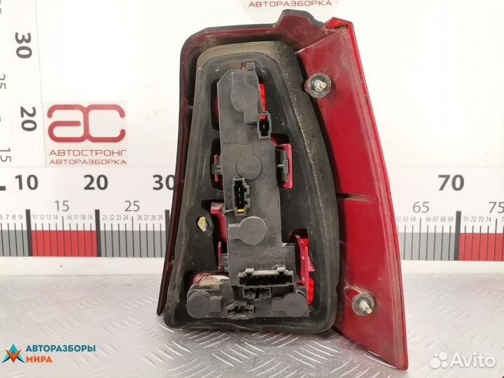 Фонарь задний левый габаритный Volkswagen Golf 3