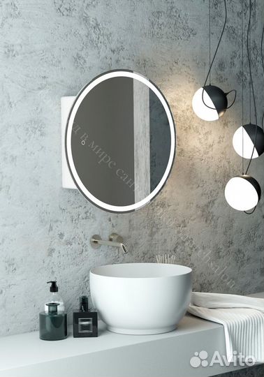 Зеркальный шкаф в ванную круглый